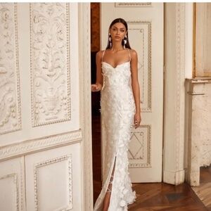 Alamour the Label White Dress Size Medium, NWT